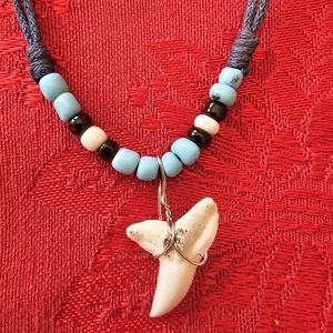 Beachy necklace or can be wore as a bracelet